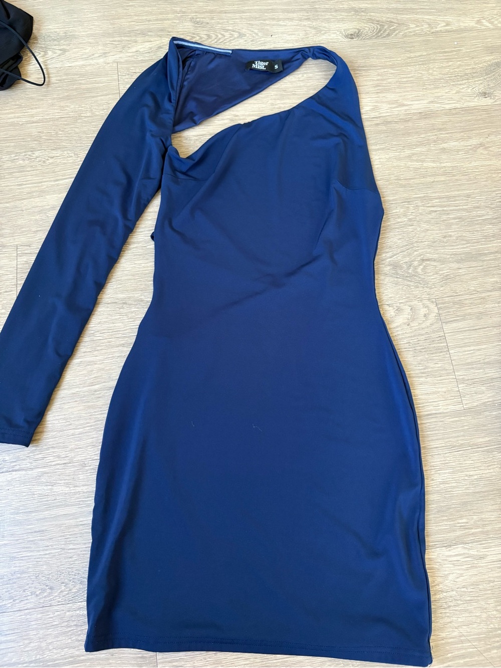 Tiger Mist Navy One-Shoulder Long-Sleeve Bodycon Dress